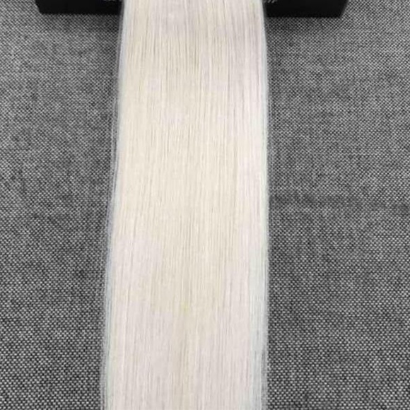 Straight Hair Extensions 26" #60 Platinum Blonde - Picture 4 of 5